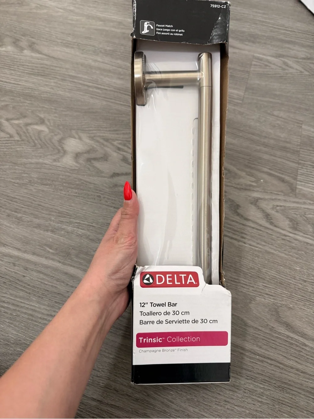 Delta Wall-Mount Towel Bar in Champagne Bronze